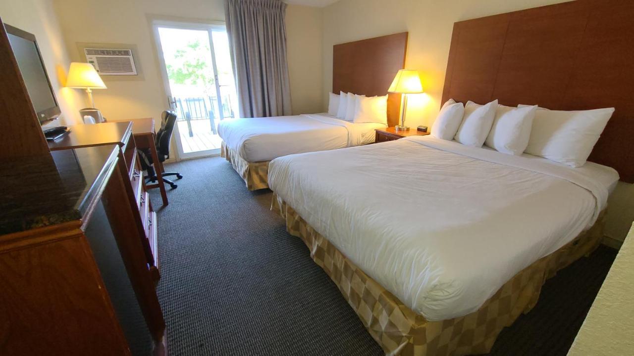 Motel Travelodge By Wyndham 2*