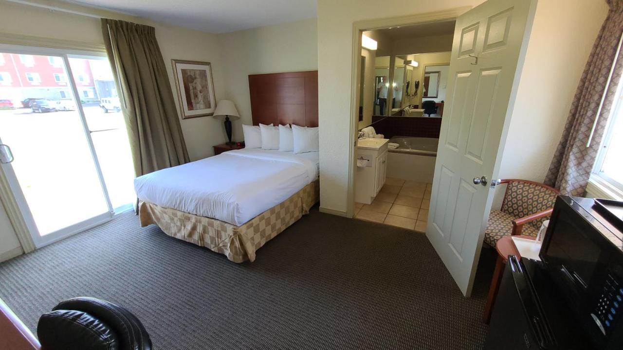 Motel Travelodge By Wyndham 2*
